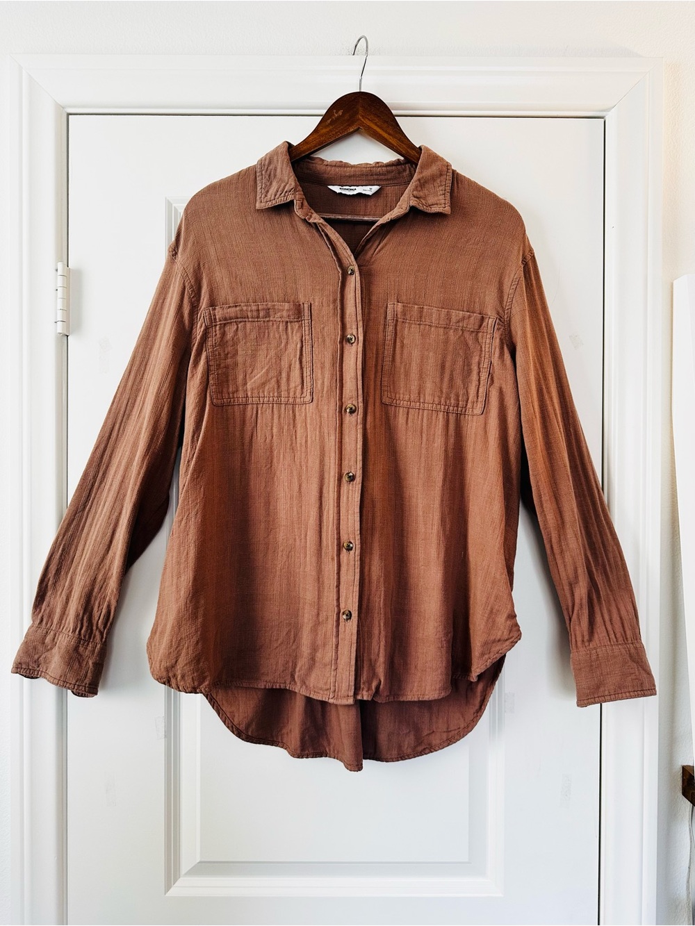 100% Cotton Brown Woven Button Down Shirt Barncore Rustic Country Fall Medium